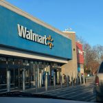 Walmart: Titolo in Calo Nonostante Ricavi Record, Pesa l’Utile Sotto le Attese