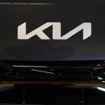 La doppia offensiva di Kia: la rassicurante concretezza della Sportage e l’azzardo elettrico della gamma PBV